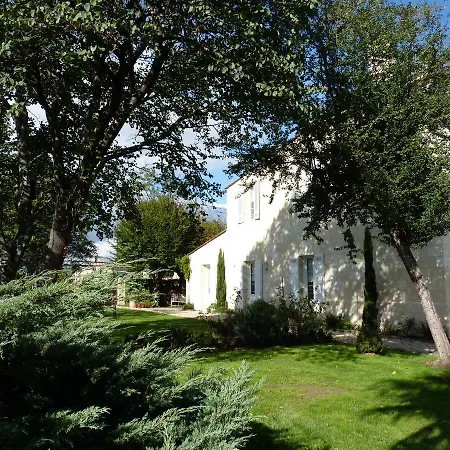 L'escale De Bel Air D'hotes Bed & Breakfast 4*